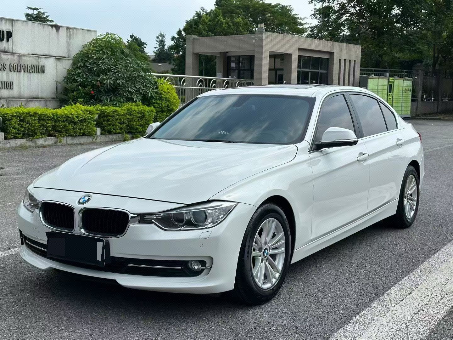2015 2015 car image