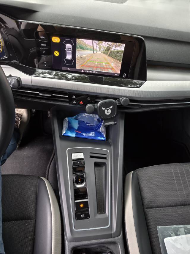 Volkswagen Golf 2022 car image #3