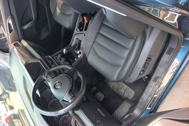 Volkswagen Tharu 2020 car image #9