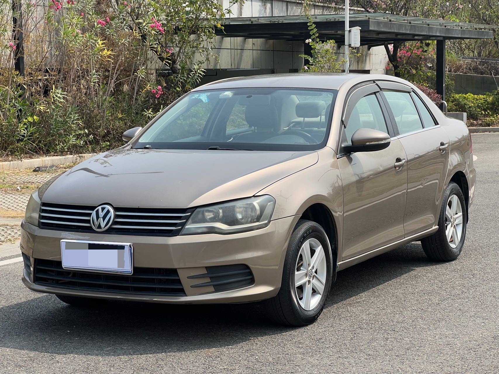 Volkswagen Bora 2014 car image 