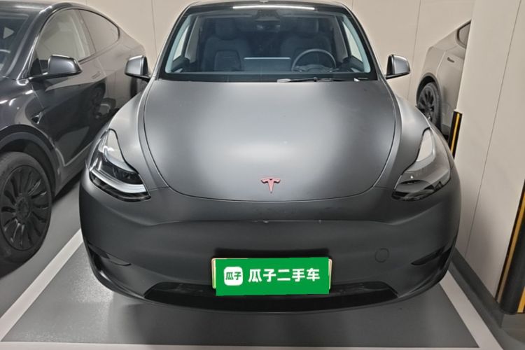 Tesla Model Y 2024 immagine di auto #3