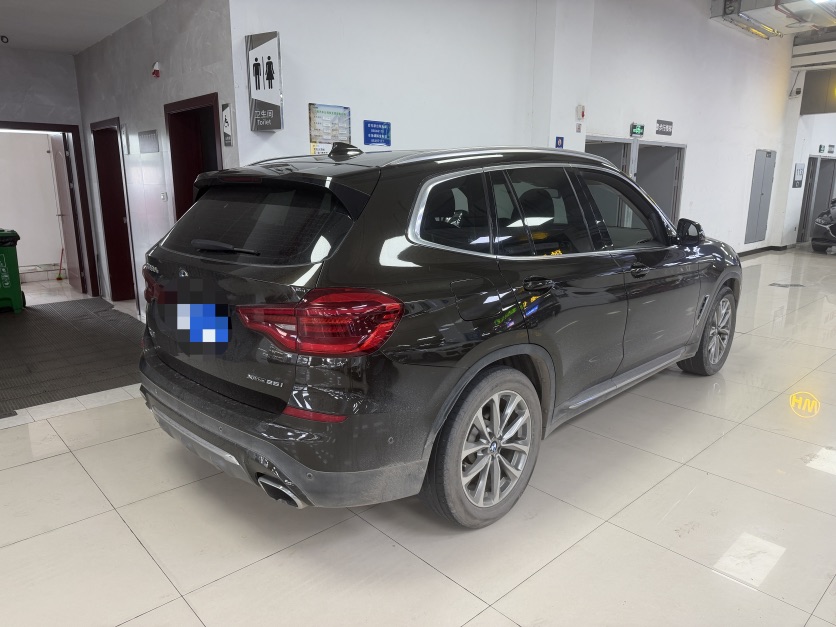 BMW X3 2018 car image #3