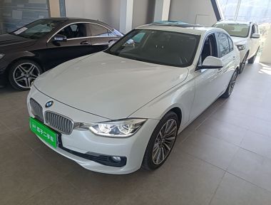 BMW 3 Series 2019 BMW 3 Series 2019 immagine di auto
