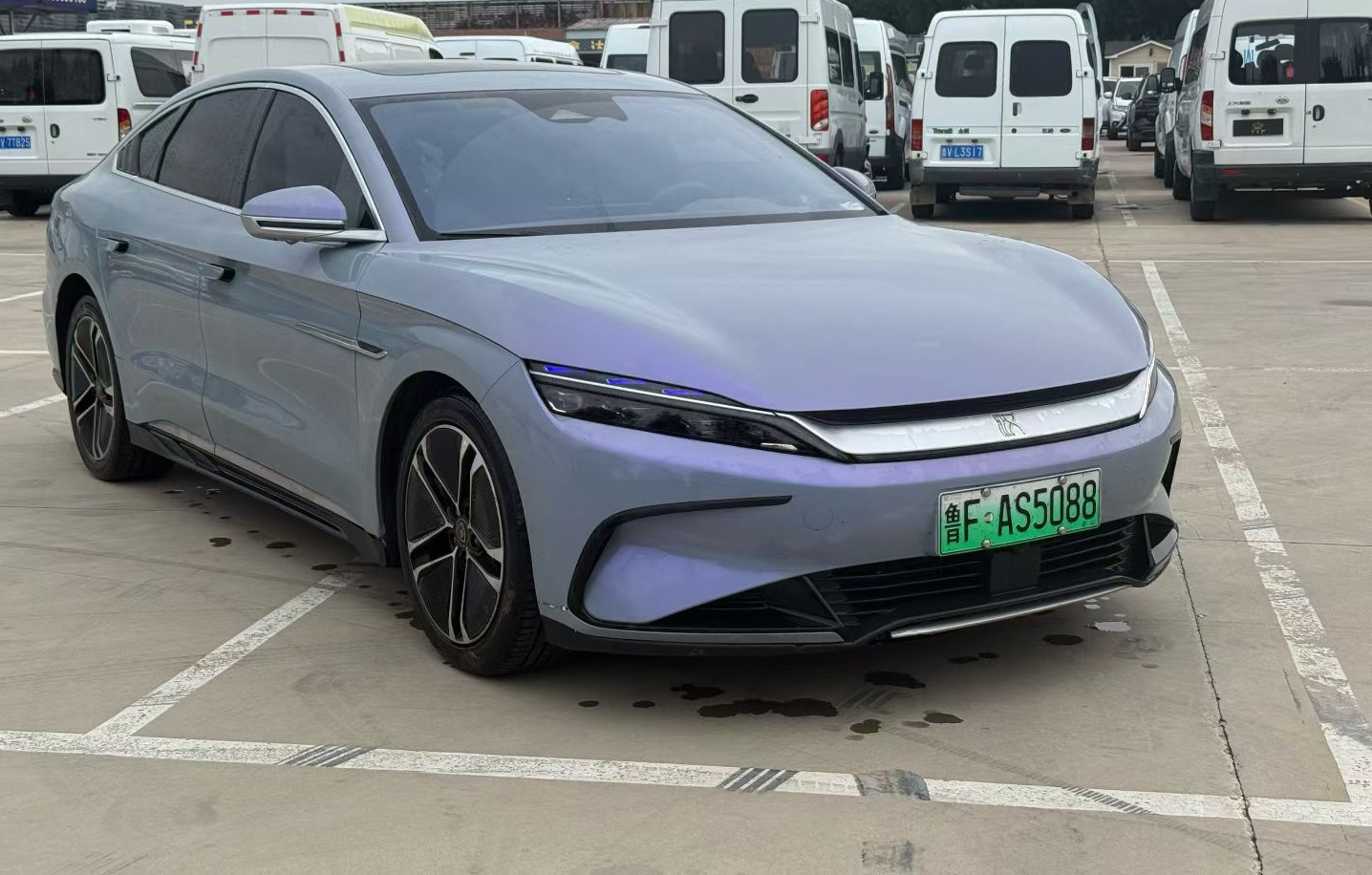 BYD Han 2023 imagem de carro #3