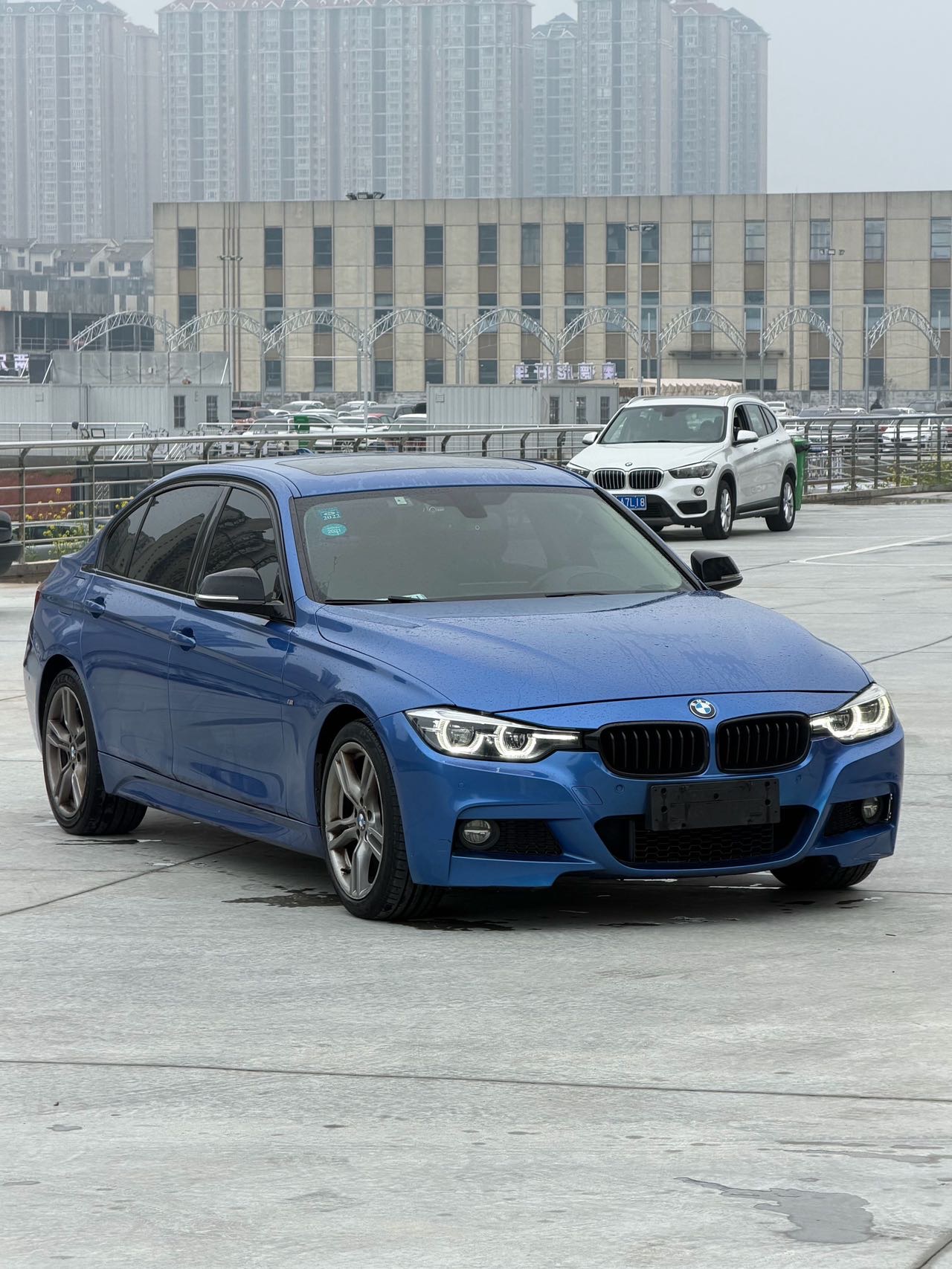 BMW 3 Series 2017 #3 BMW 3 Series 2017 car image #3