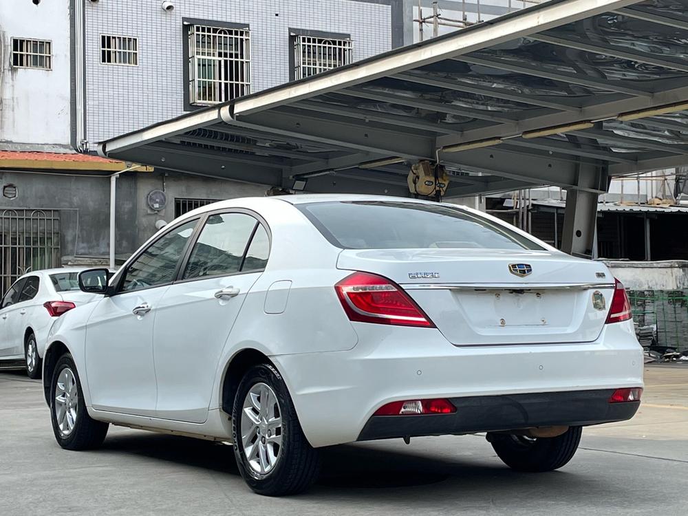GEELY Emgrand 2016 car image #4