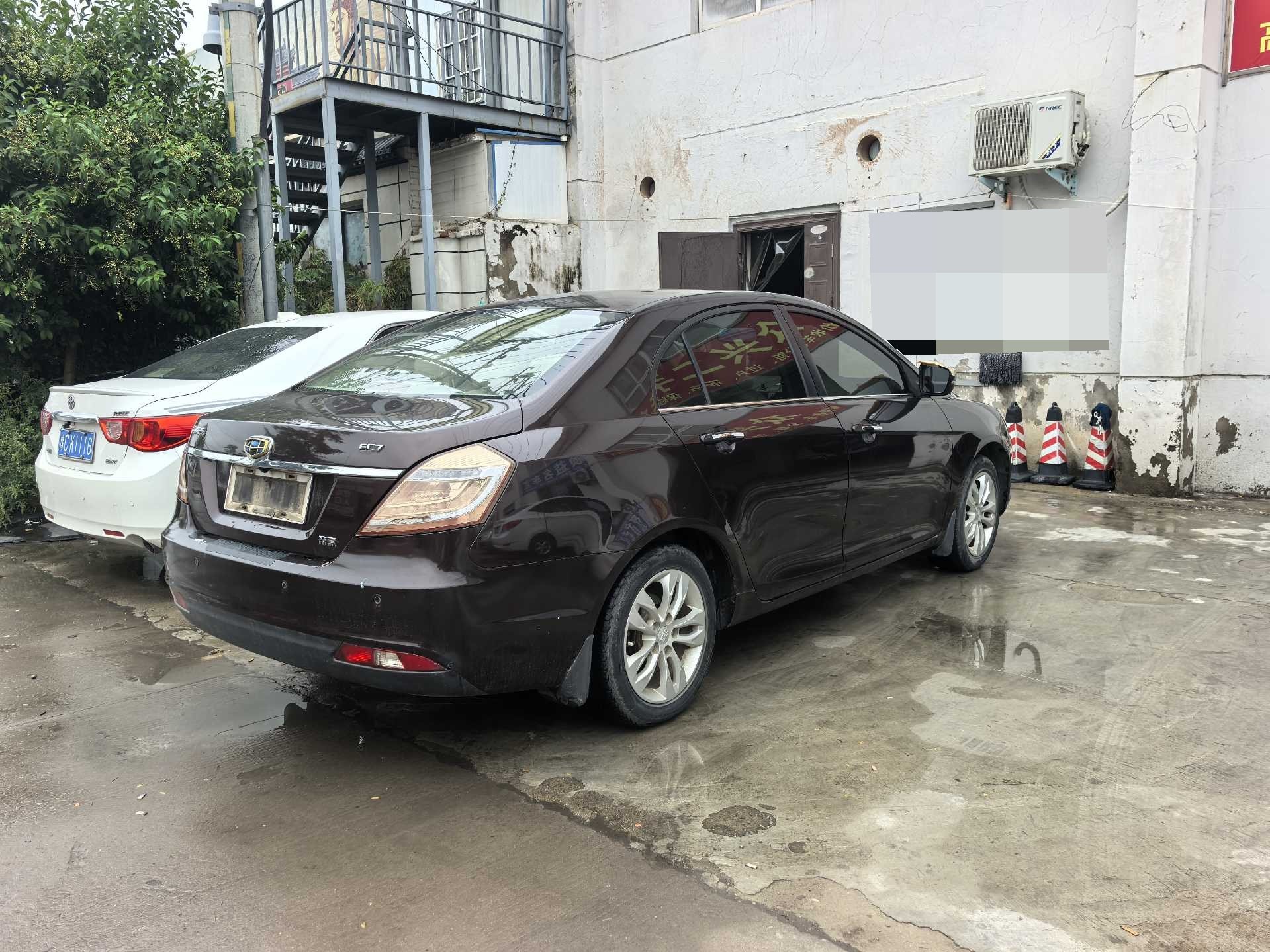 GEELY Emgrand 2015 #3 GEELY Emgrand 2015 car image #3