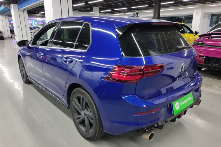 Volkswagen Golf 2022 car image #5