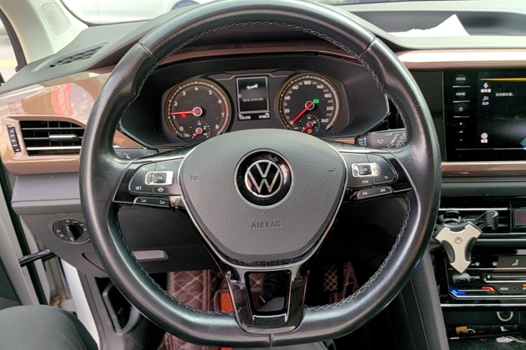 Volkswagen Tharu 2020 #11 Volkswagen Tharu 2020 изображение автомобиля #11