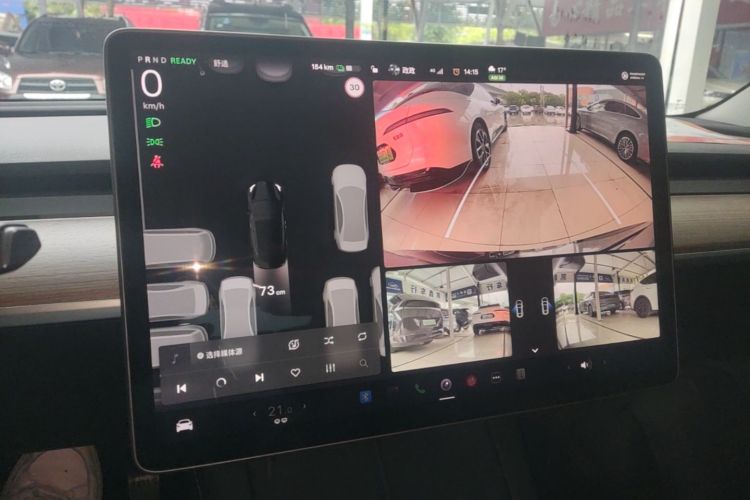 Tesla Model 3 2023 car image #13