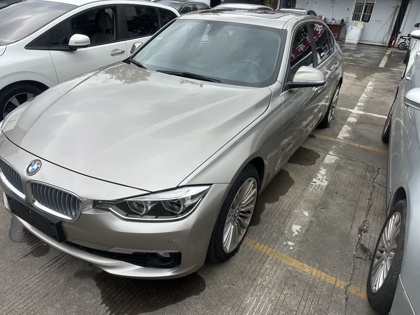 BMW 3 Series 2018 car image 