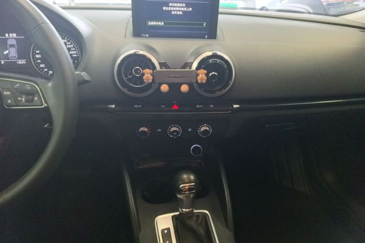 Audi A3 2020 car image #17