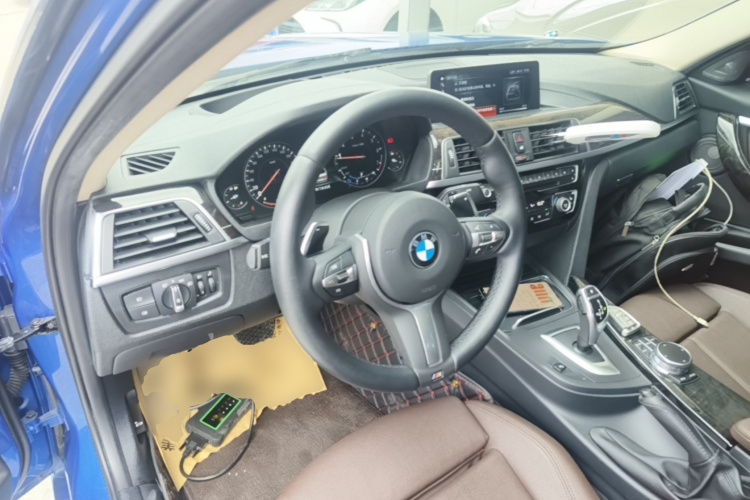 BMW 3 Series 2019 #11 BMW 3 Series 2019 car image #11