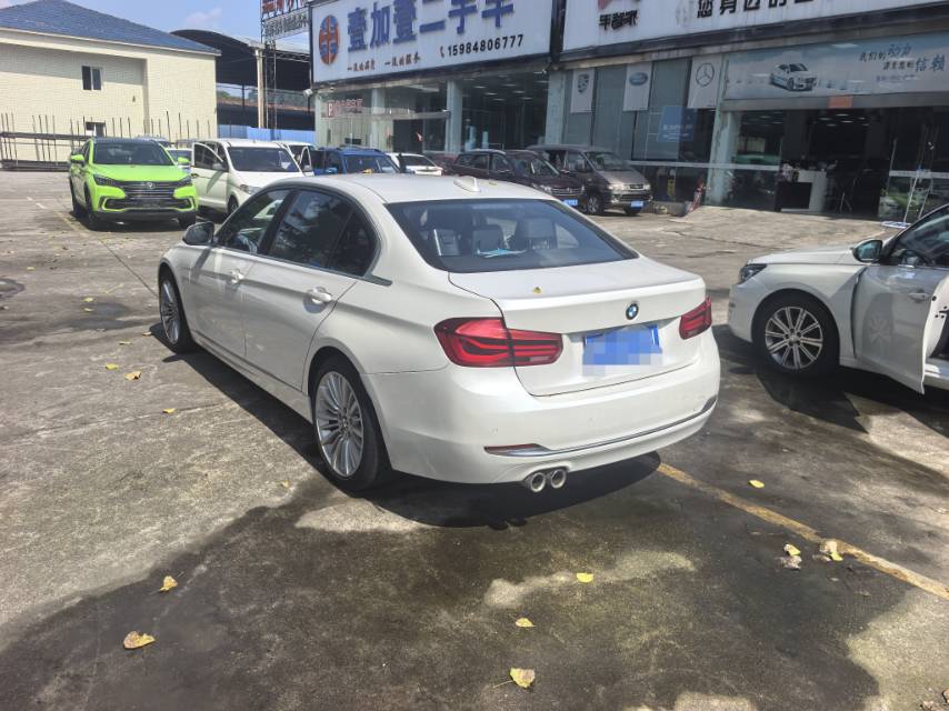 BMW 3 Series 2018 car image #7