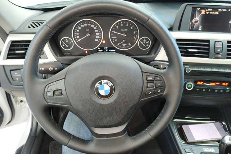 BMW 3 Series 2015 #15 BMW 3 Series 2015 car image #15