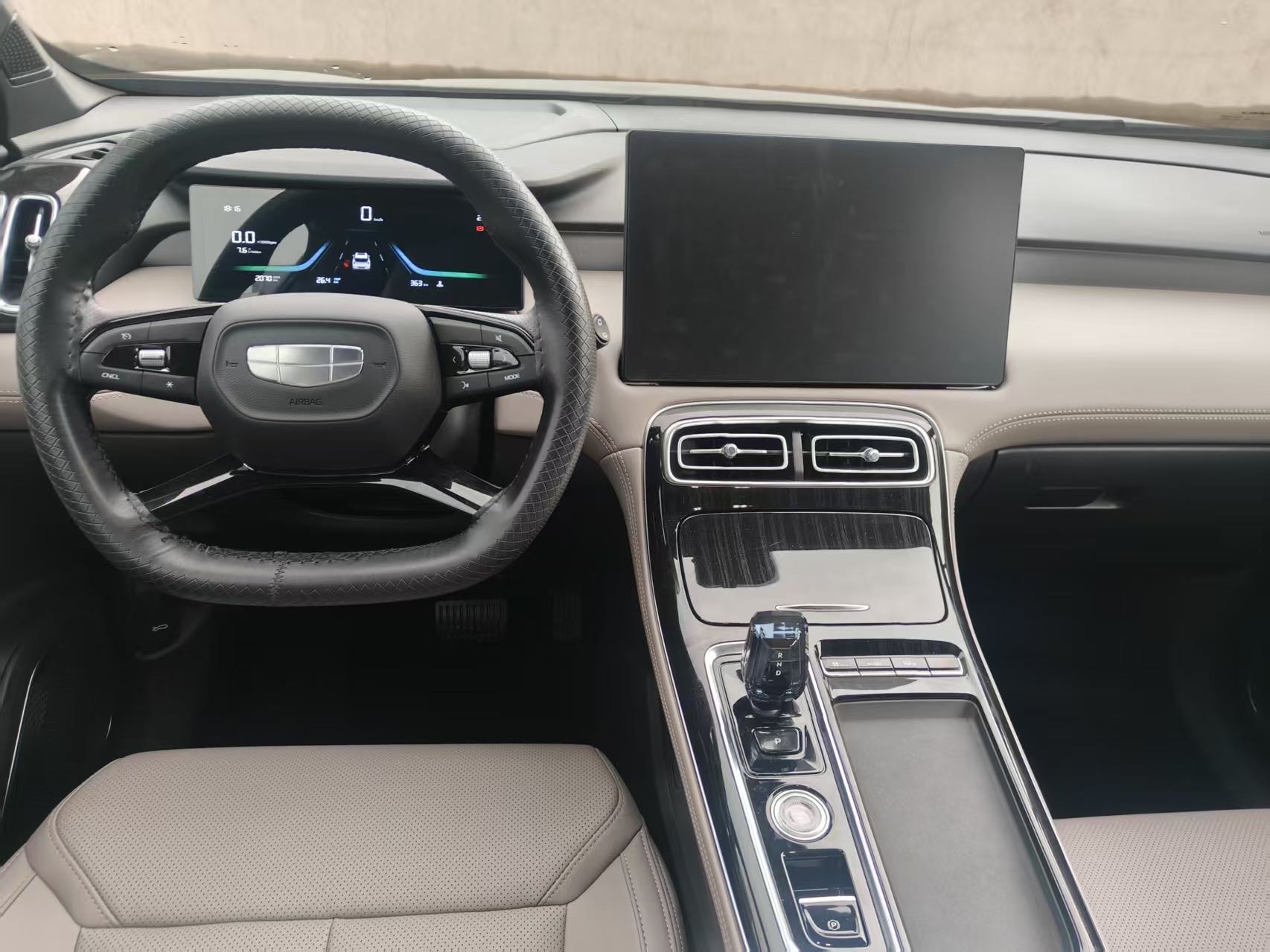 GEELY Boyue L 2026 car image #2