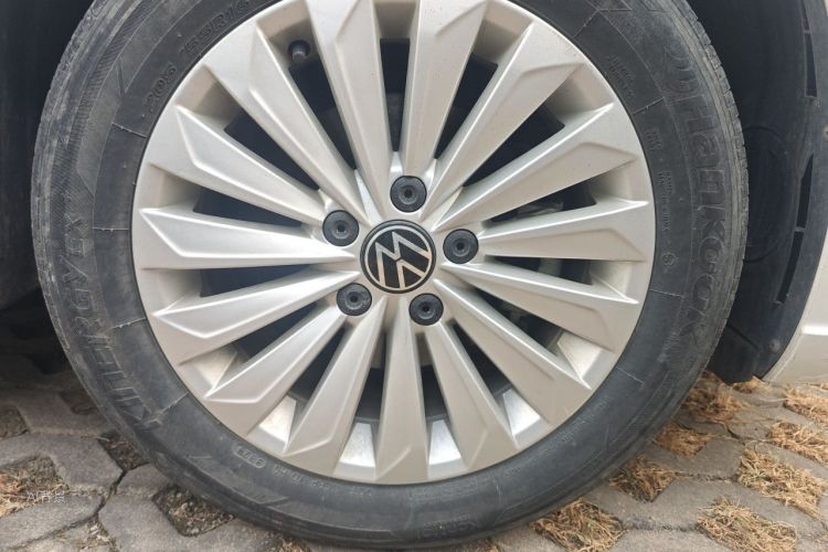 Volkswagen Lavida 2021 car image #9