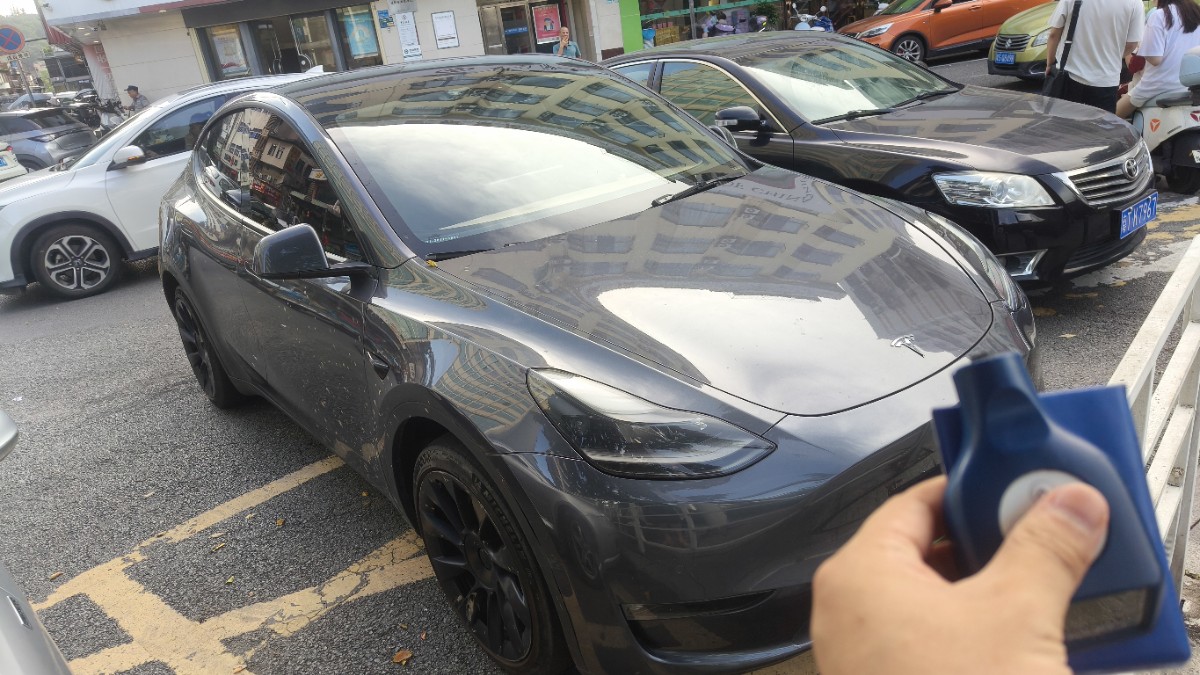 Tesla Model Y 2021 #3 Tesla Model Y 2021 car image #3