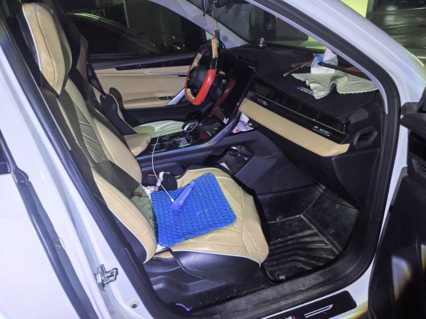 GEELY Boyue L 2023 car image #5