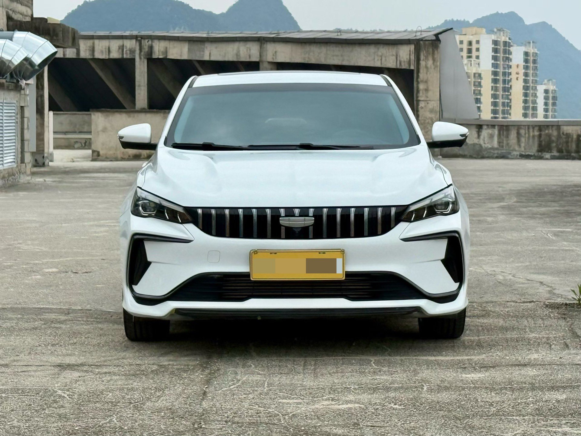 GEELY Binray 2024 #2 GEELY Binray 2024 изображение автомобиля #2