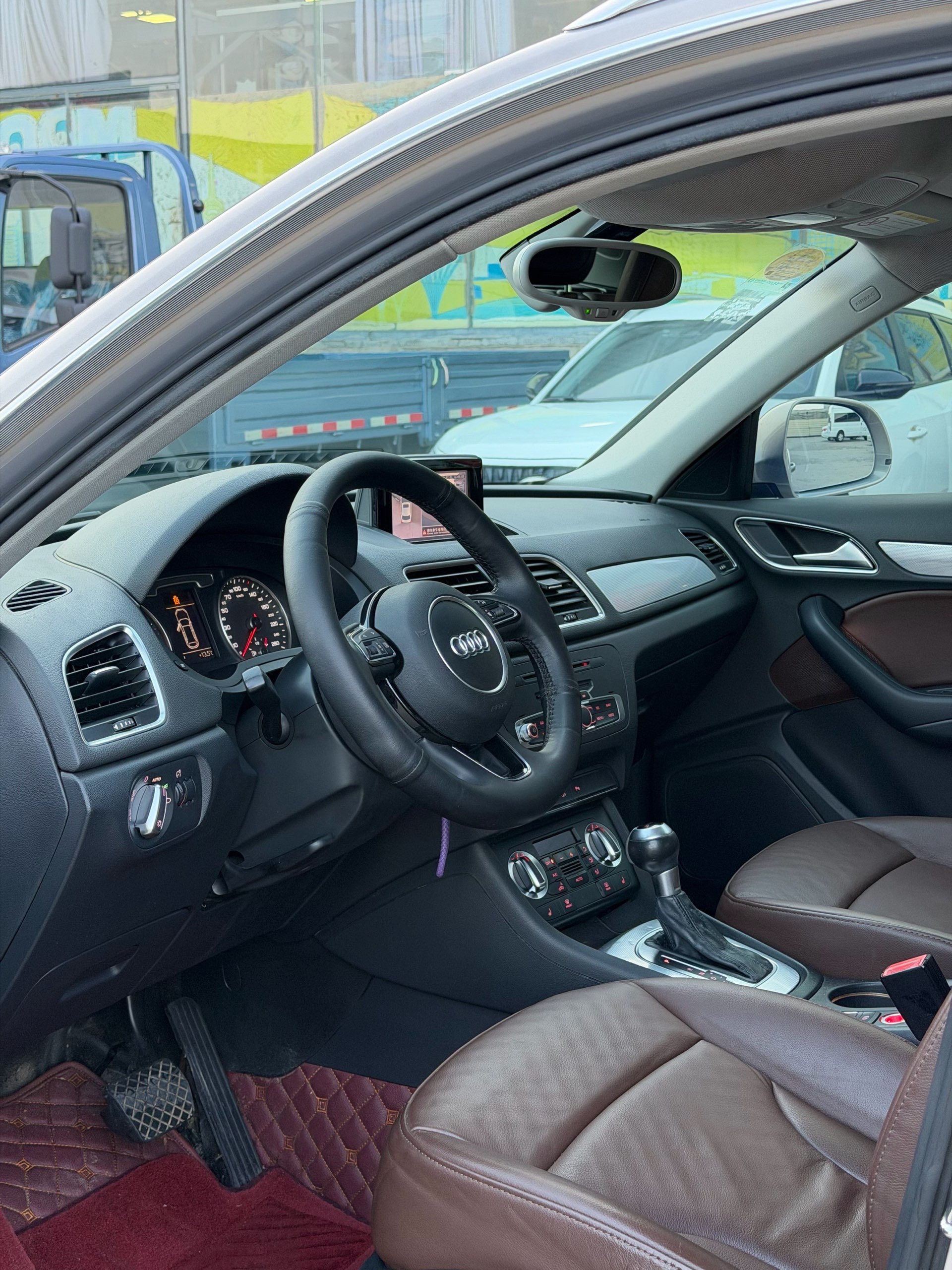 Audi Q3 2015 immagine di auto #2