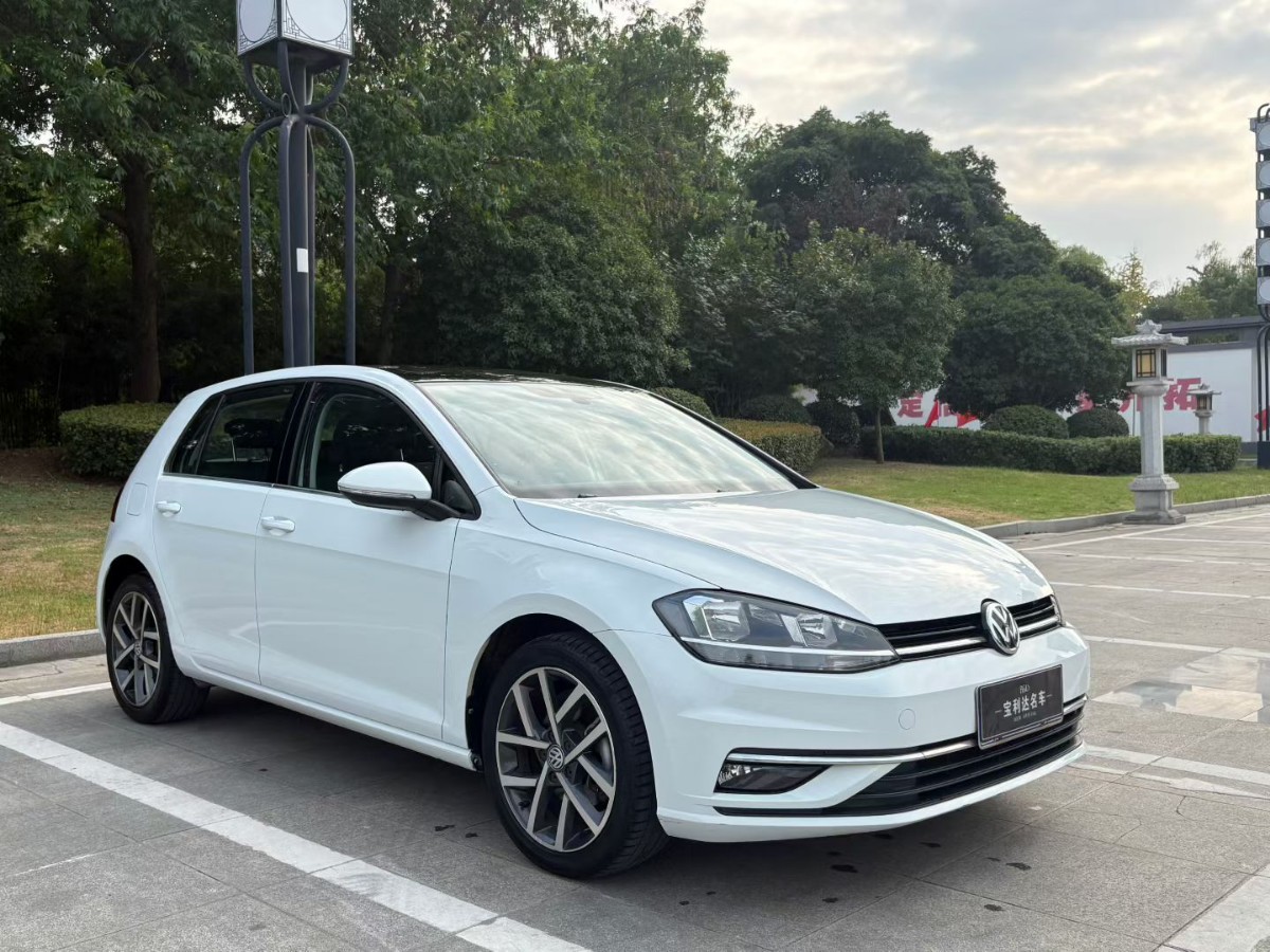 Volkswagen Golf 2020 #2 Volkswagen Golf 2020 car image #2