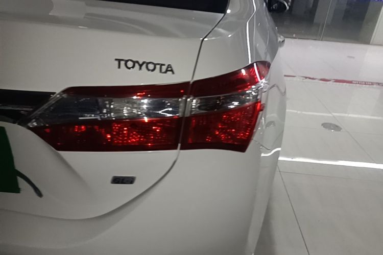 Toyota Corolla 2015 car image #8