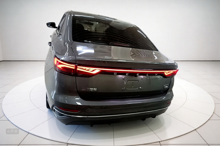 GEELY Emgrand 2021 car image #6