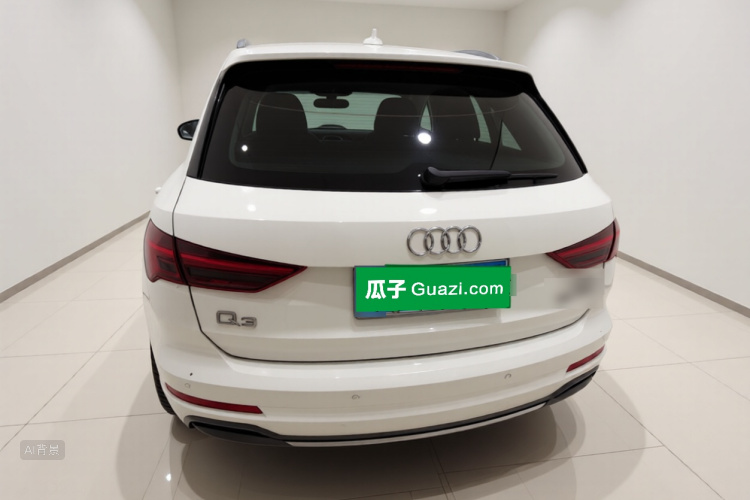 Audi Q3 2022 car image #6