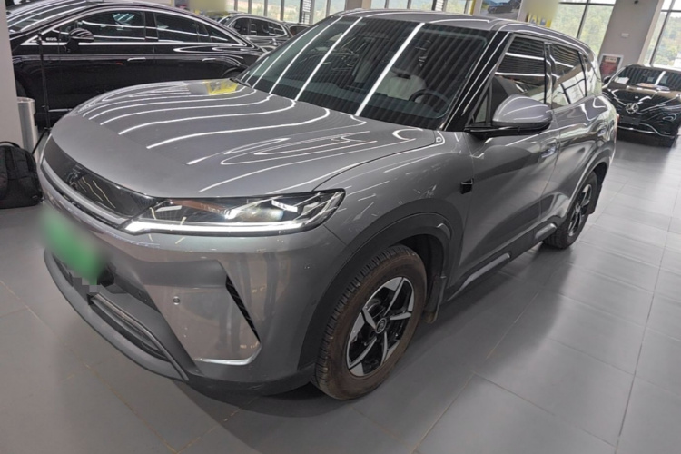 BYD YuanUP 2025 car image #2
