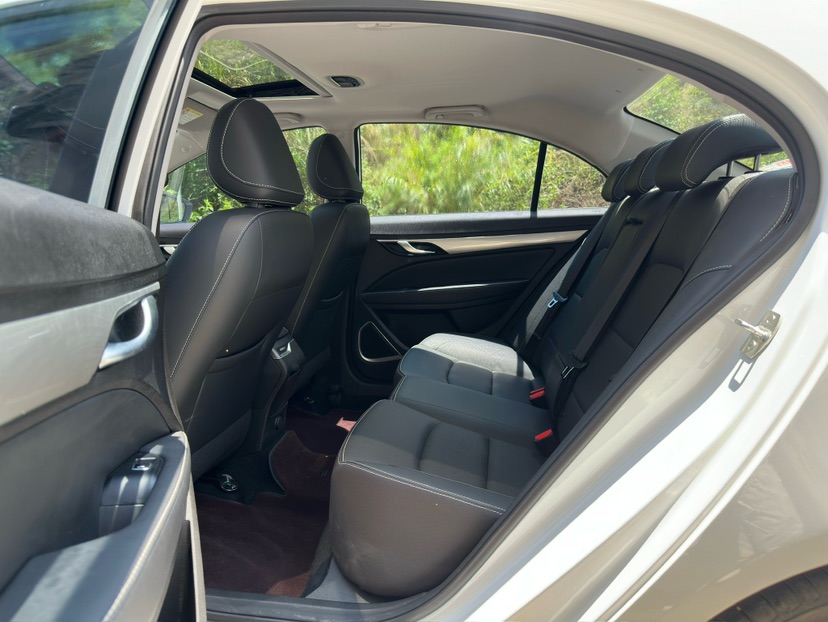 GEELY Emgrand 2020 car image #8