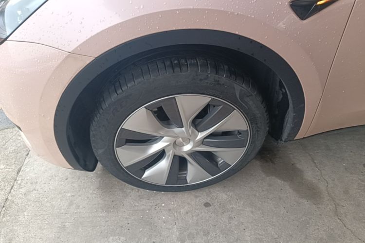 Tesla Model Y 2023 #9 Tesla Model Y 2023 immagine di auto #9