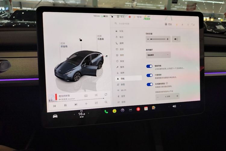 Tesla Model Y 2024 #13 Tesla Model Y 2024 car image #13
