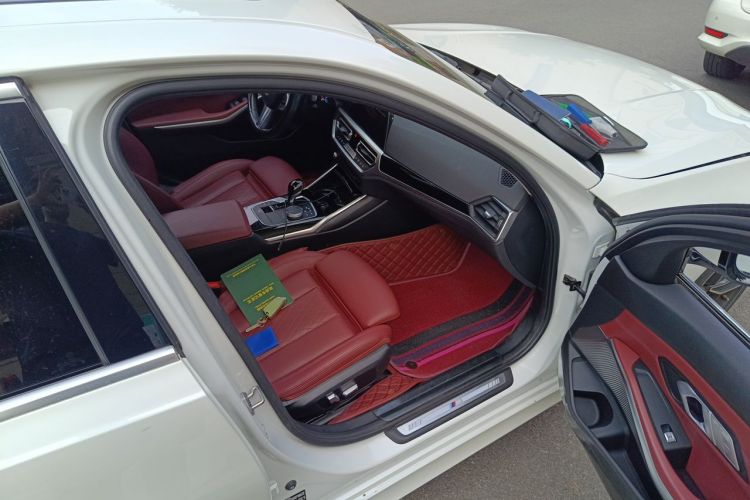 BMW 3 Series 2022 car image #21