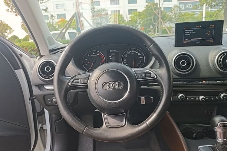 Audi A3 2015 immagine di auto #11