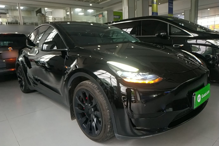 Tesla Model Y 2022 #4 Tesla Model Y 2022 car image #4