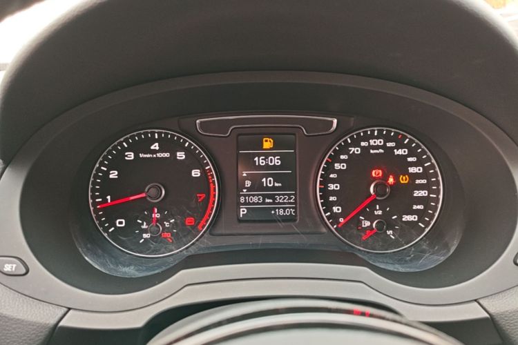 Audi Q3 2018 #12 Audi Q3 2018 car image #12