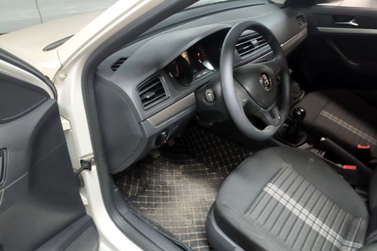 Volkswagen Lavida 2020 car image #16
