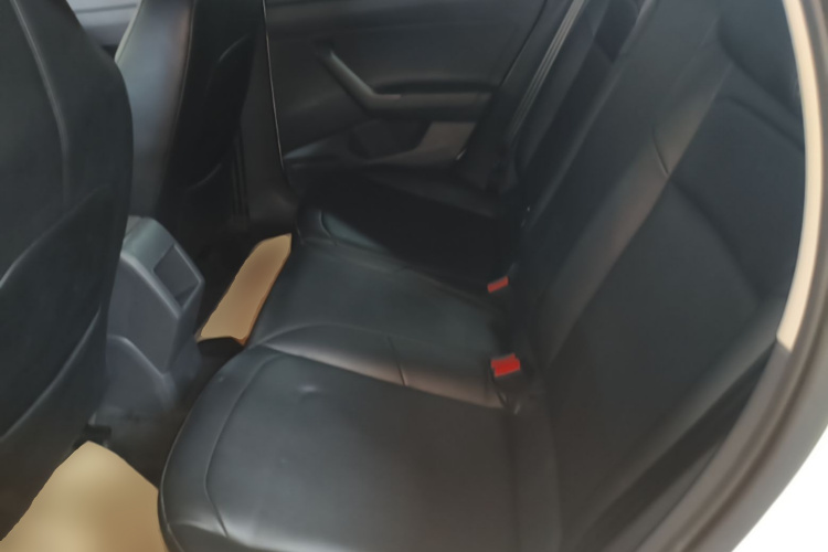 Volkswagen Polo 2021 car image #13