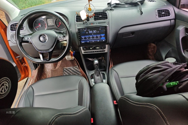 Volkswagen Polo 2016 car image #11