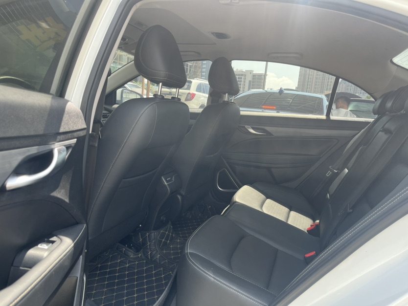 GEELY Emgrand 2021 #6 GEELY Emgrand 2021 car image #6