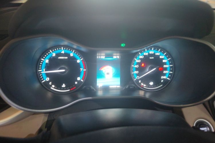 GEELY Emgrand 2018 imagem de carro #12