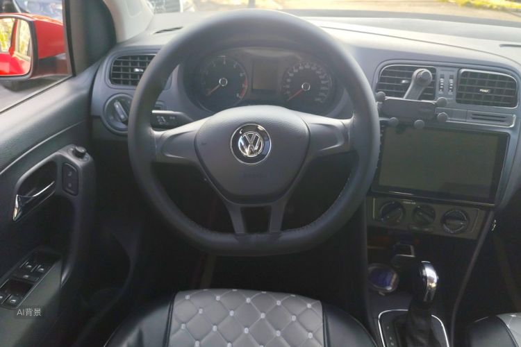 Volkswagen Polo 2017 car image #12