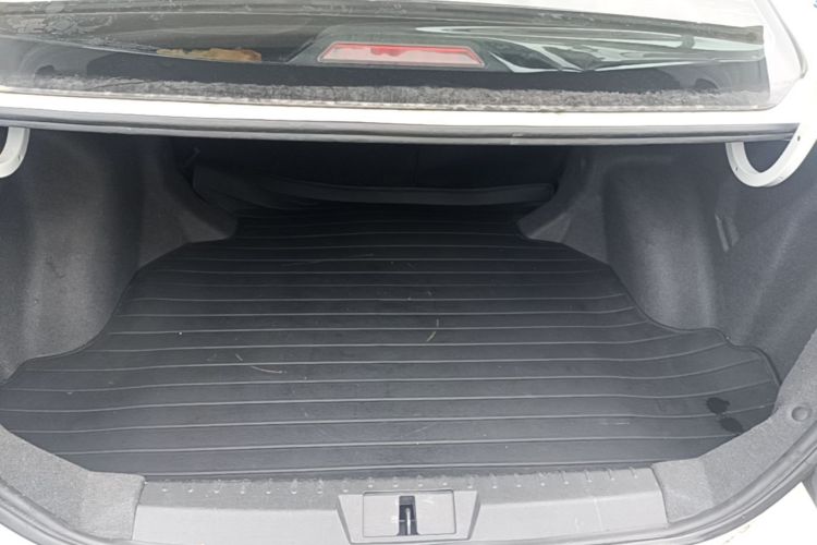 GEELY Emgrand 2017 car image #19
