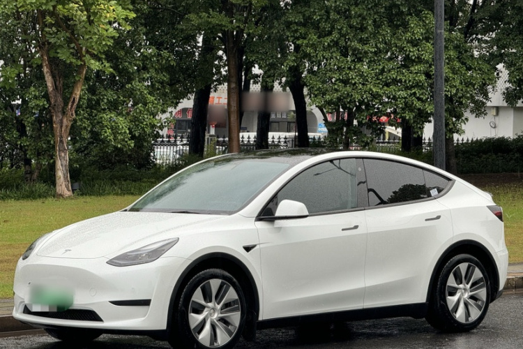 Tesla Model Y 2022 #6 Tesla Model Y 2022 car image #6
