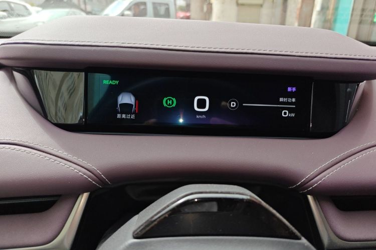 MI SU7 2024 immagine di auto #16