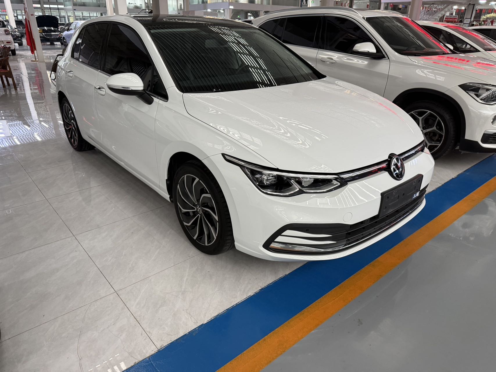 Volkswagen Golf 2022 صورة سيارة #11