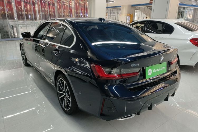 BMW 3 Series 2025 car image #7