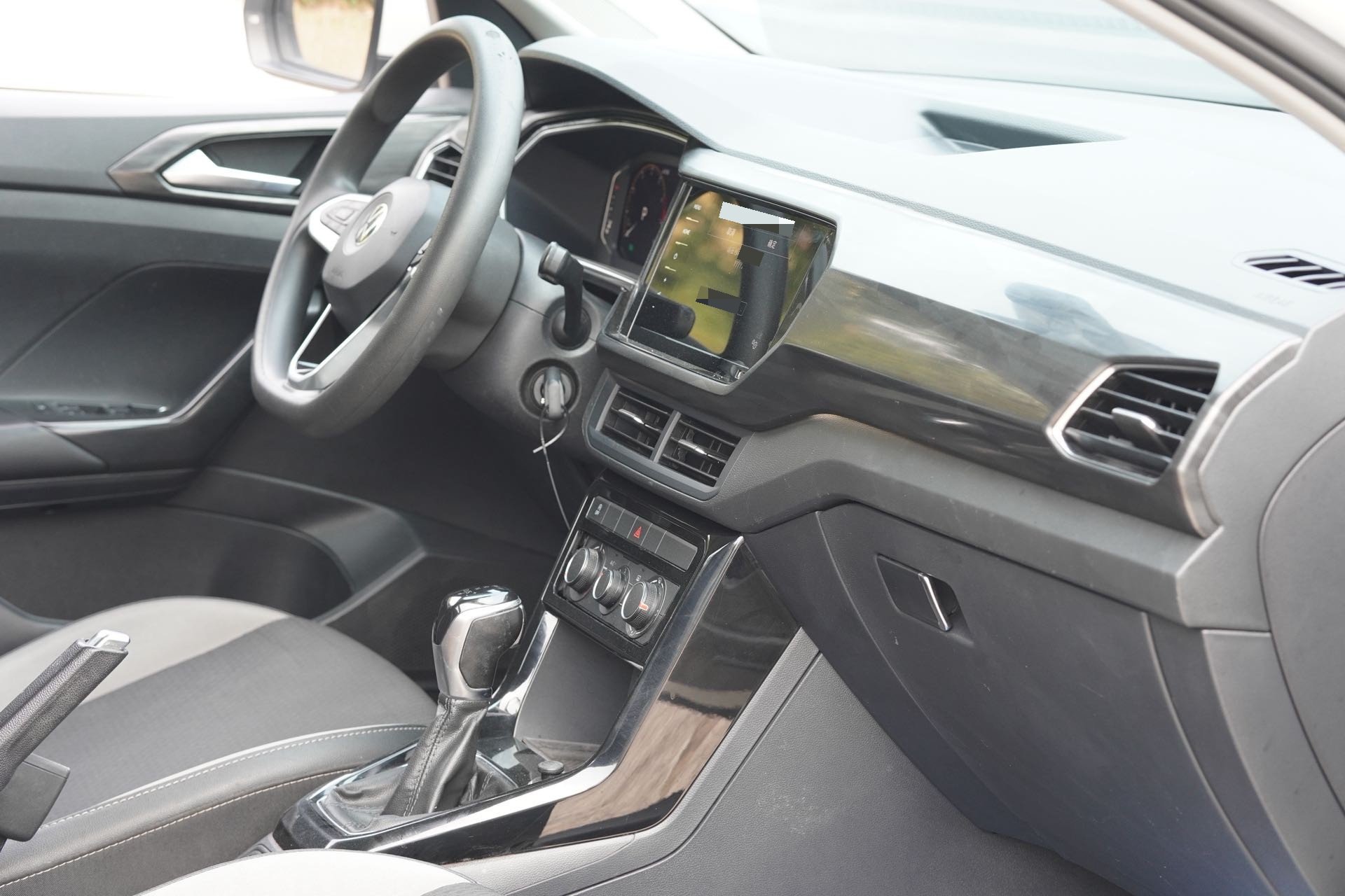Volkswagen Tacqua 2020 car image #6