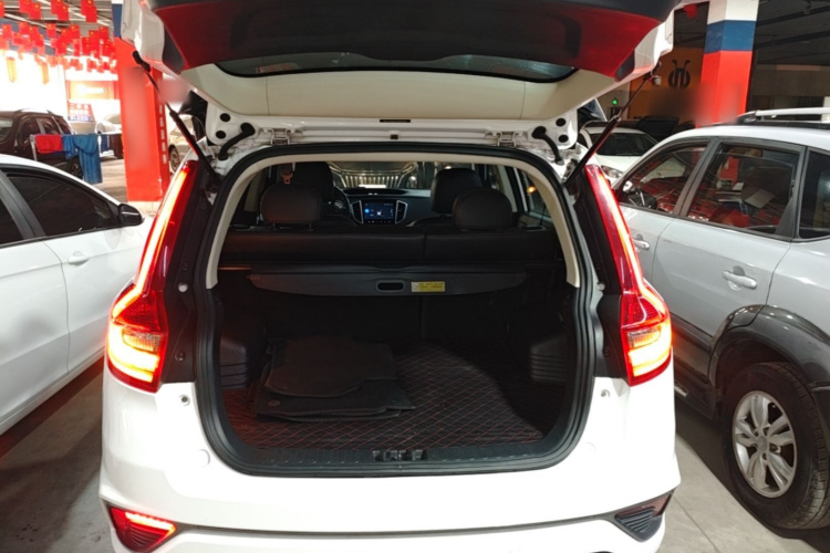 GEELY Vision X6 2018 car image #19